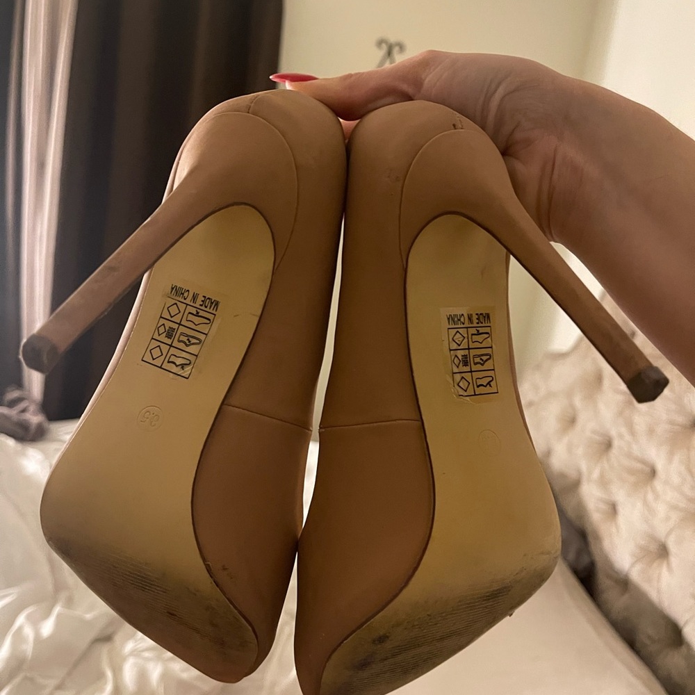 Fashion nova nude heels